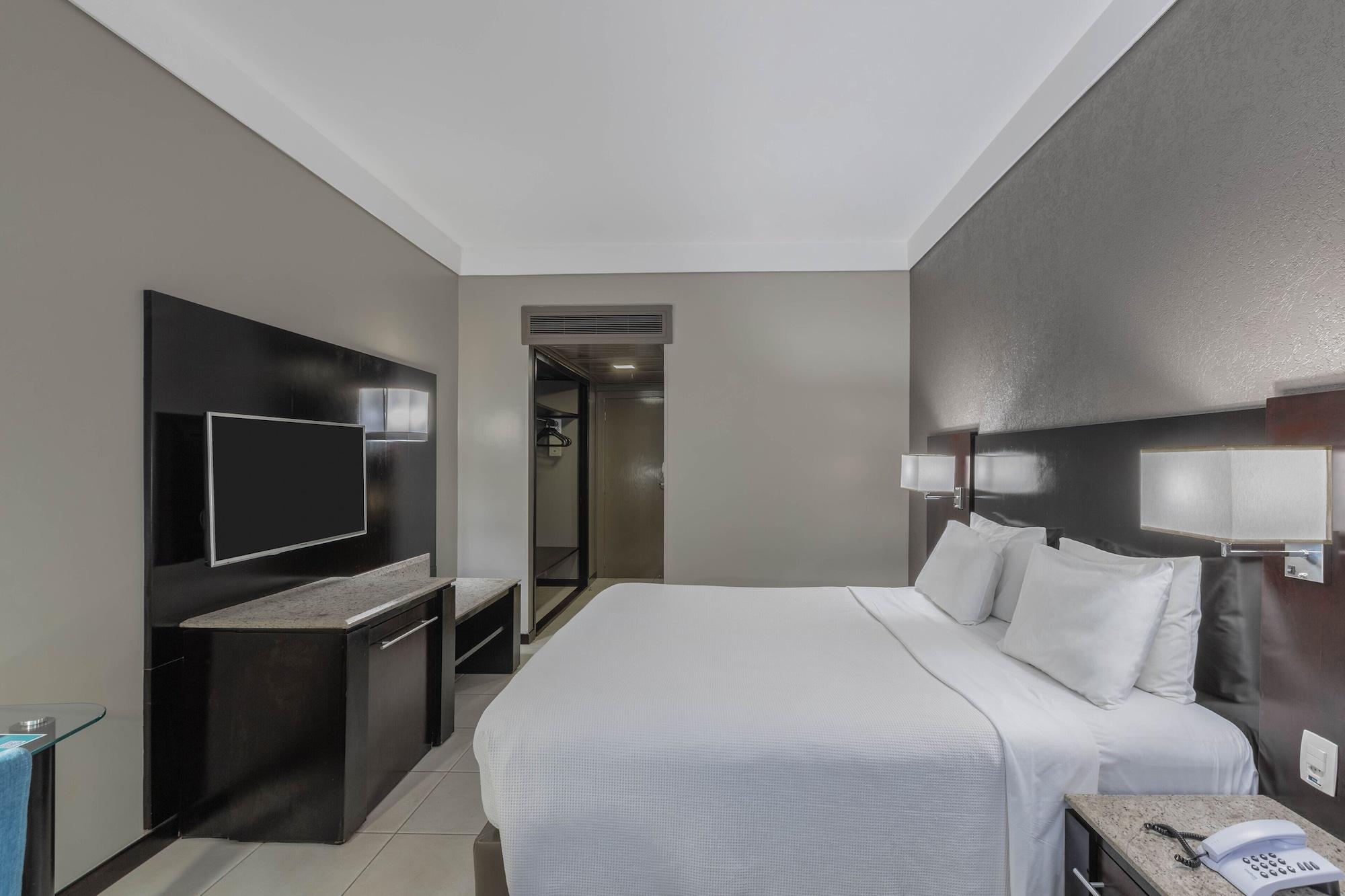 Hotel Deville Prime Cuiaba מראה חיצוני תמונה