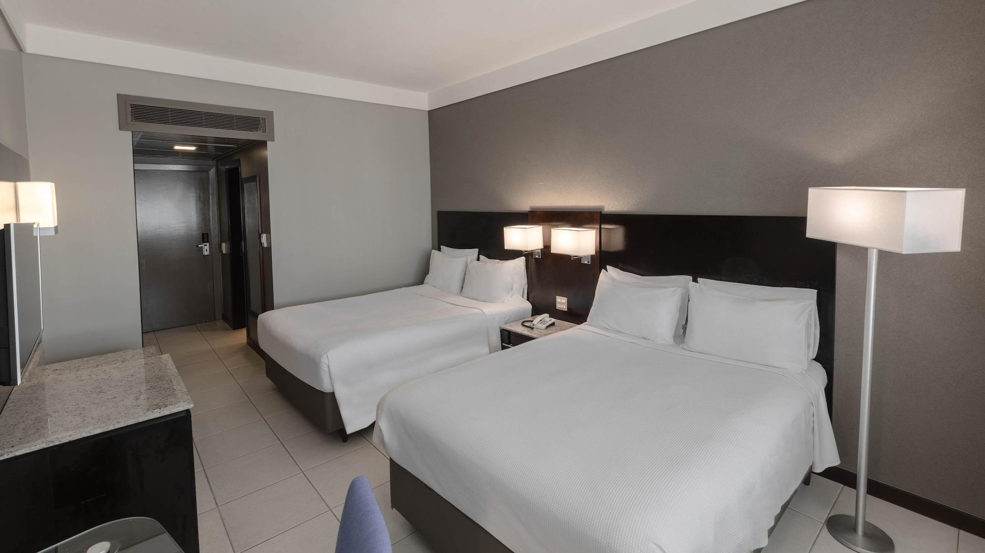 Hotel Deville Prime Cuiaba מראה חיצוני תמונה